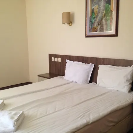 Laguna 2* 洛泽内茨