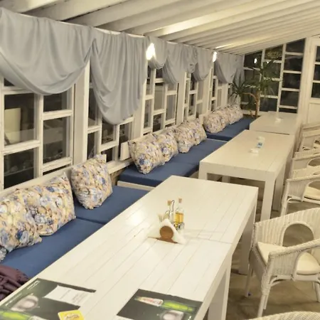 酒店 Laguna 洛泽内茨